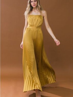 Flying Tomato Pleated Jumpsuit